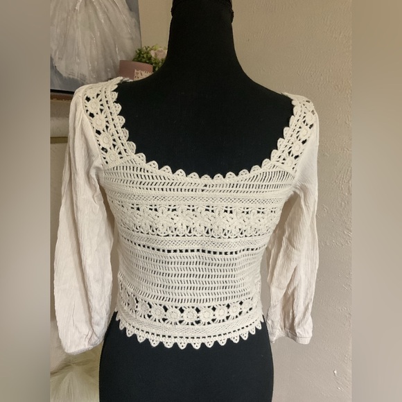 By- ESQ Knit Bird Eye Blouse White Lace Detail Women's Top - Picture 8 of 12